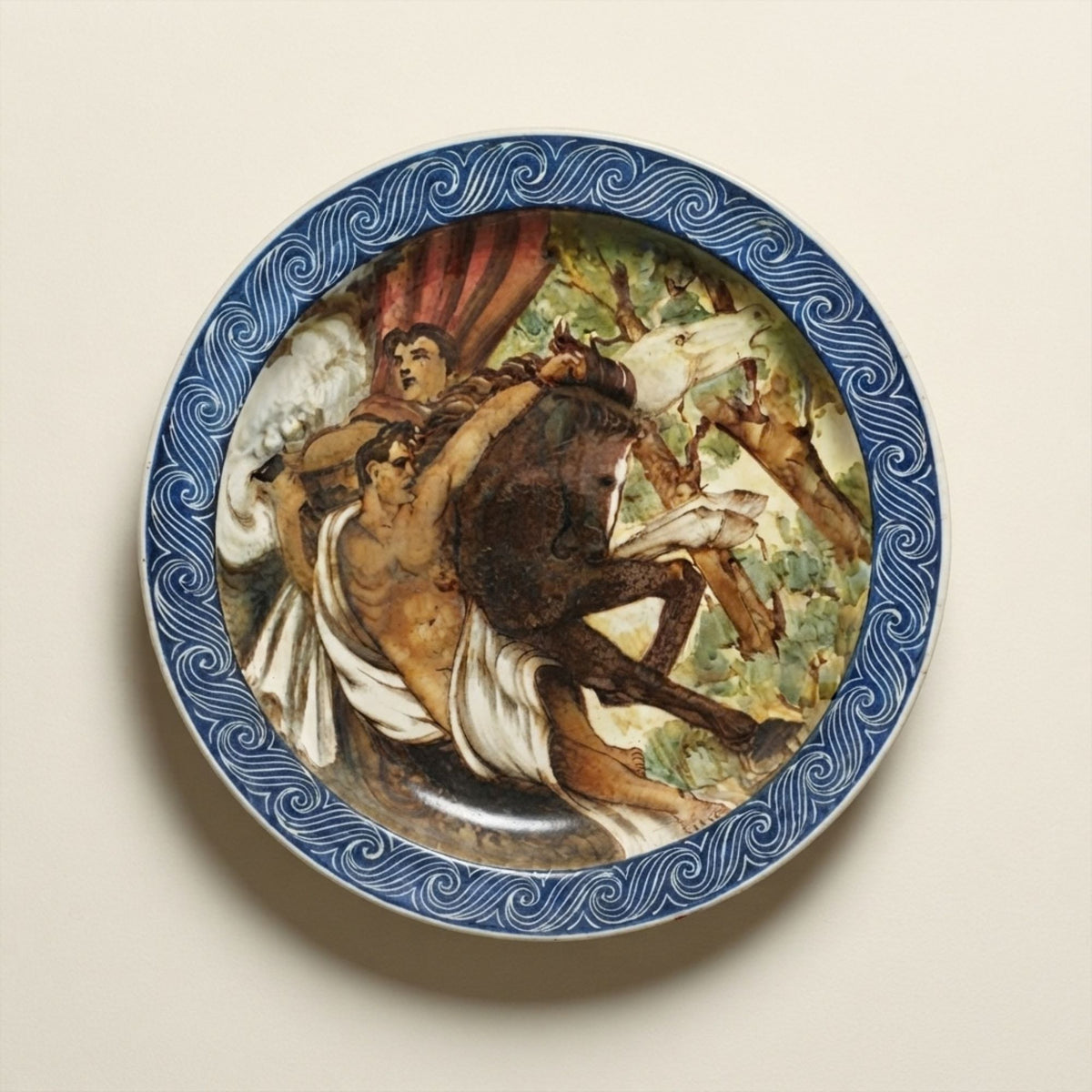Grande piatto da parata in maiolica policroma dalla manifattura Società Ceramica Luca della Robbia 52 cm