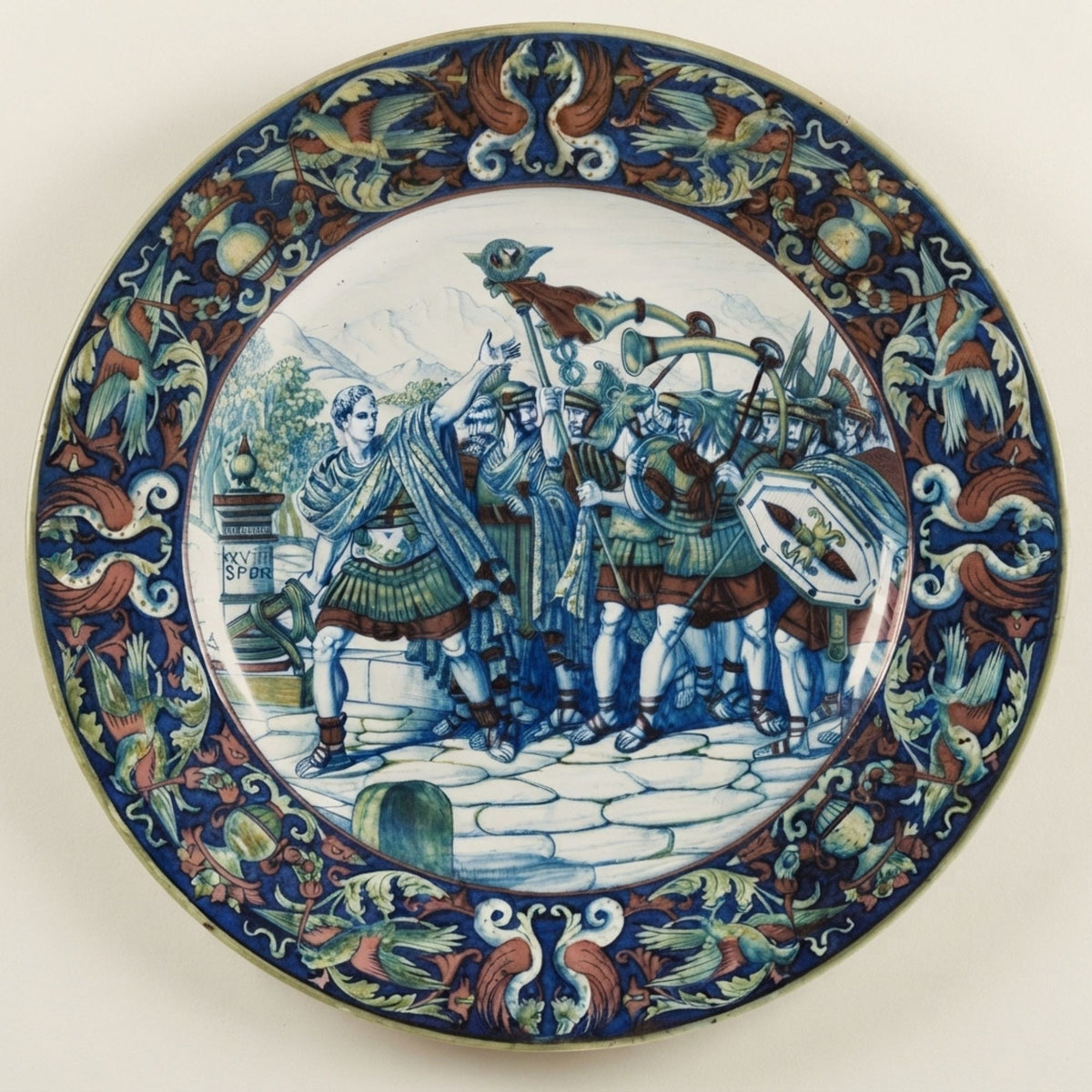 Grande piatto da parata in maiolica a lustro "Cesare al Rubicone" autrice Daria Rubboli Ø 52 cm