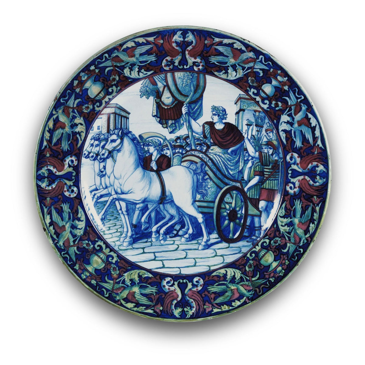 Grande piatto da parata in maiolica a lustro "Il Trionfo di Giulio Cesare" autrice Daria Rubboli Ø 52 cm 