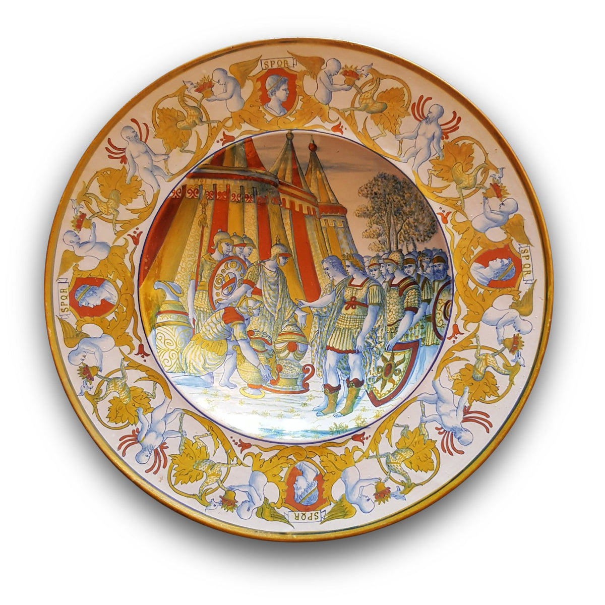 Grande piatto a lustro con scena romanica autore Paolo Rubboli Ø 43 cm 