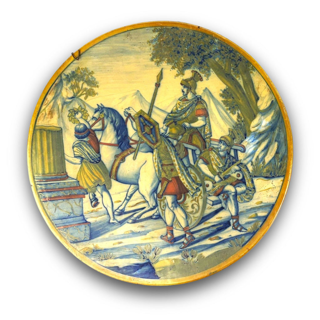 Grande piatto a lustro con scena storica autore Paolo Rubboli commercializzato da Ronconi Ø 42 cm