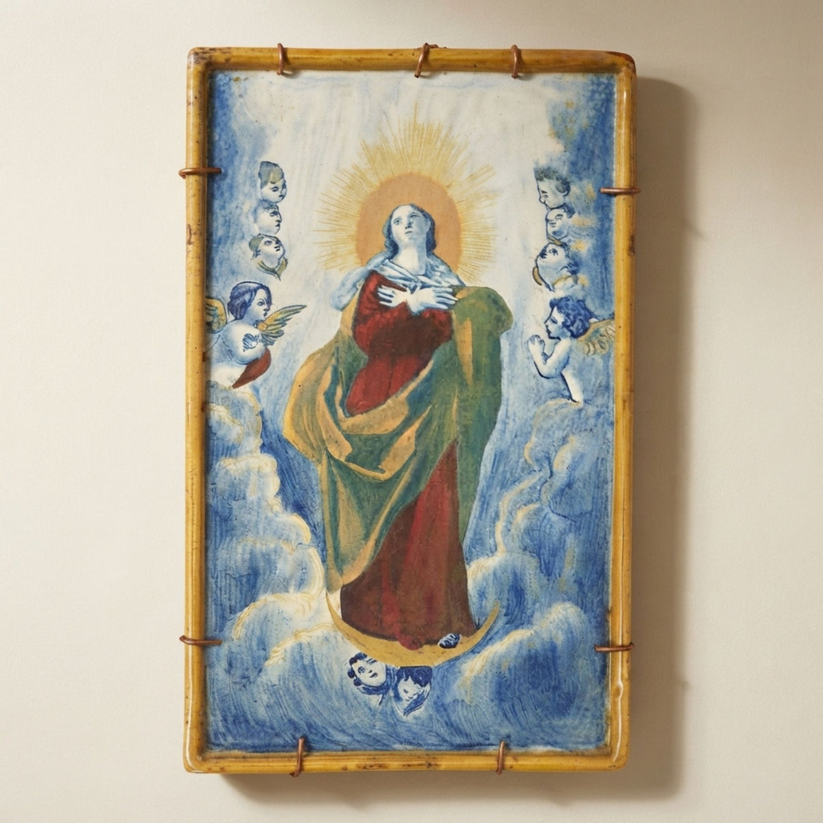 Placca a lustro con soggetto " Vergine Maria con angeli" autrice Palmira Fedi 26 cm